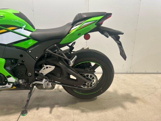 KAWASAKI Ninja 1000 ZX-10R KAWASAKI NINJA 1000 ZX-10R