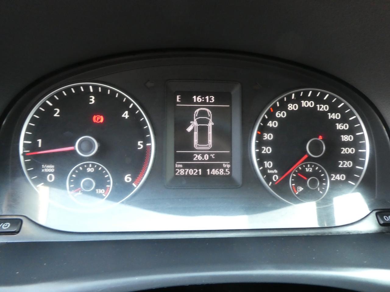 Volkswagen Touran 1.6 TDI DSG Comfortline OK NEOPATENTATI