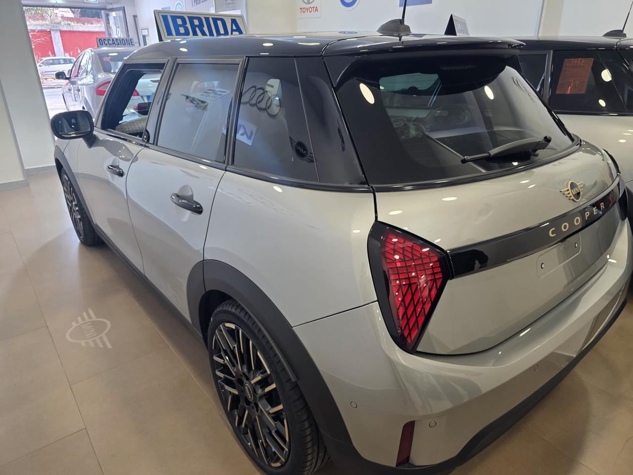 Mini Cooper S Favoured