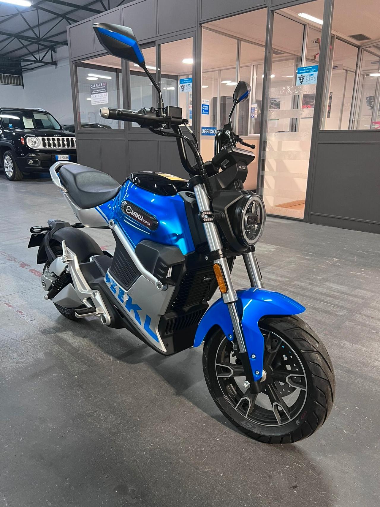 MOTO ELETTRICA MIKU SUPER