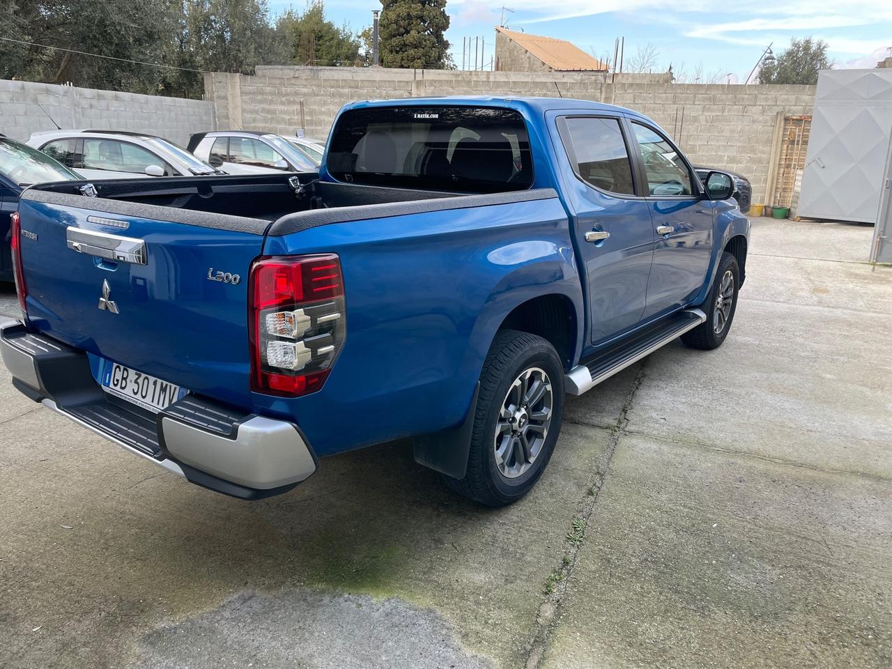 Mitsubishi L200 2.3 D Double Cab Plus 4x4 aut./APP CONNECT 2020