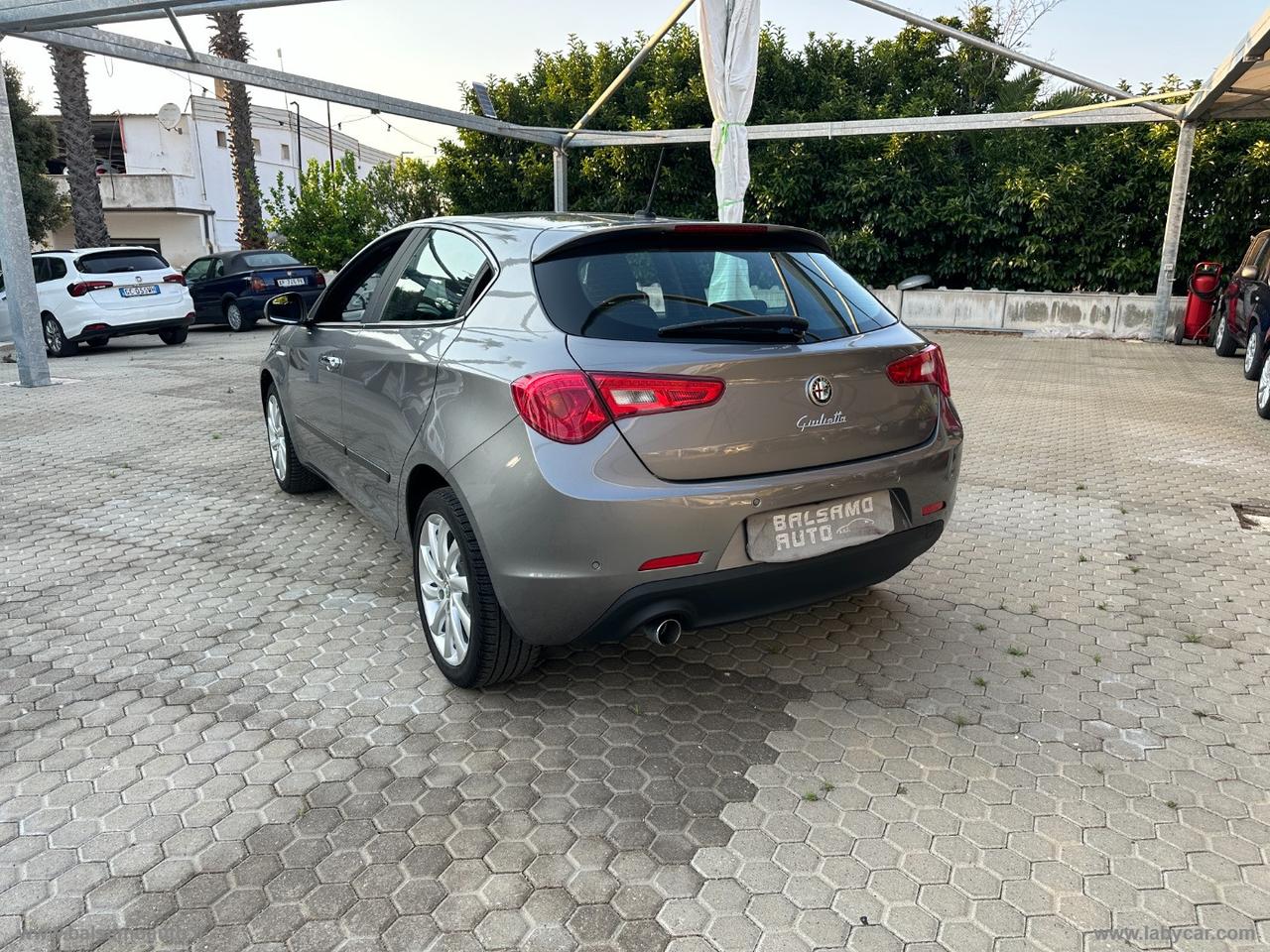 ALFA ROMEO Giulietta 1.6 JTDm-2 105 CV Distinctive