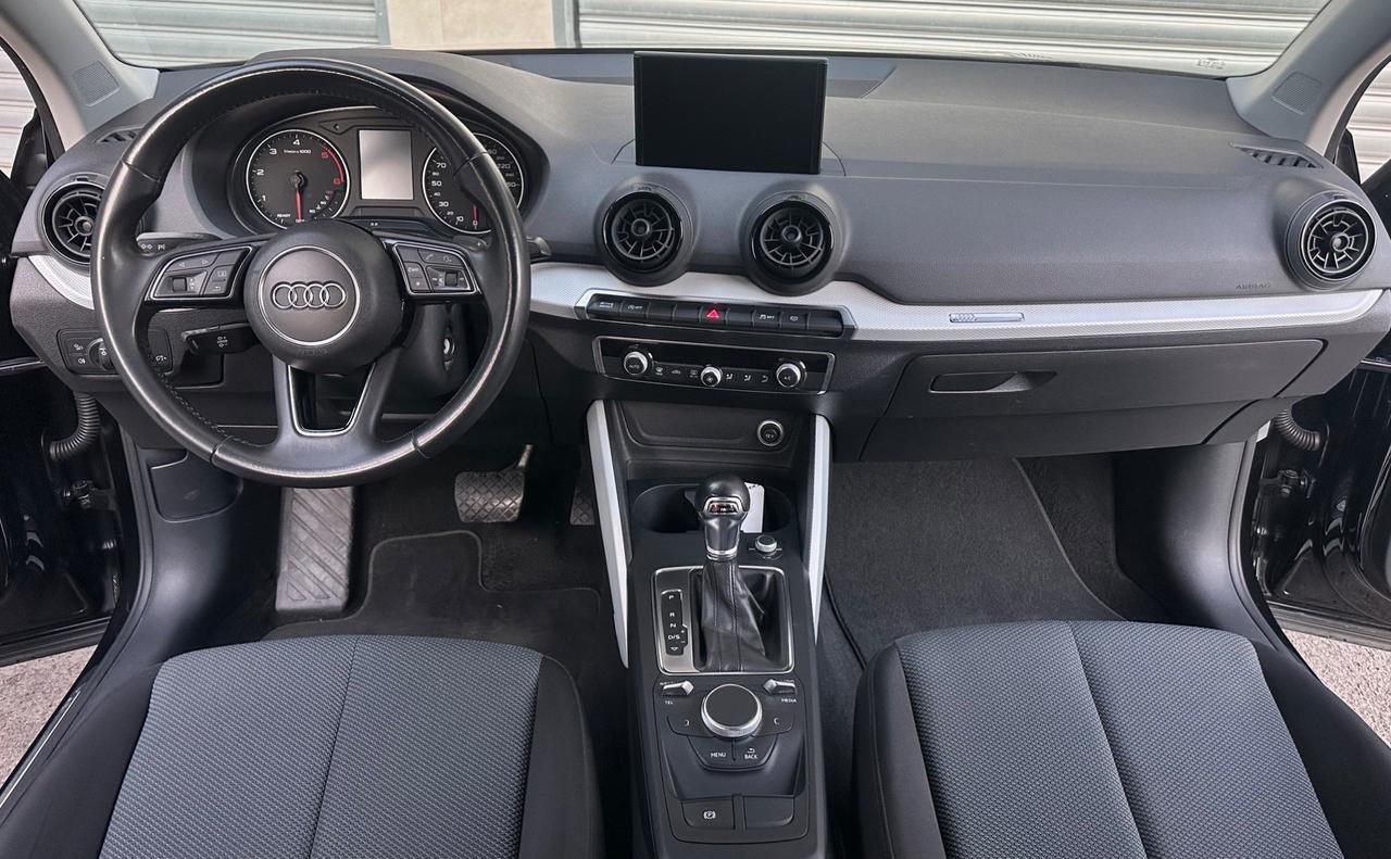 Audi Q2 30 1.6 TDI 116cv S tronic Admired