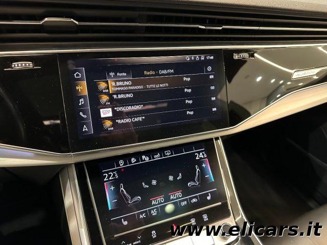 AUDI SQ8 TFSI quattro tiptronic sport attitude