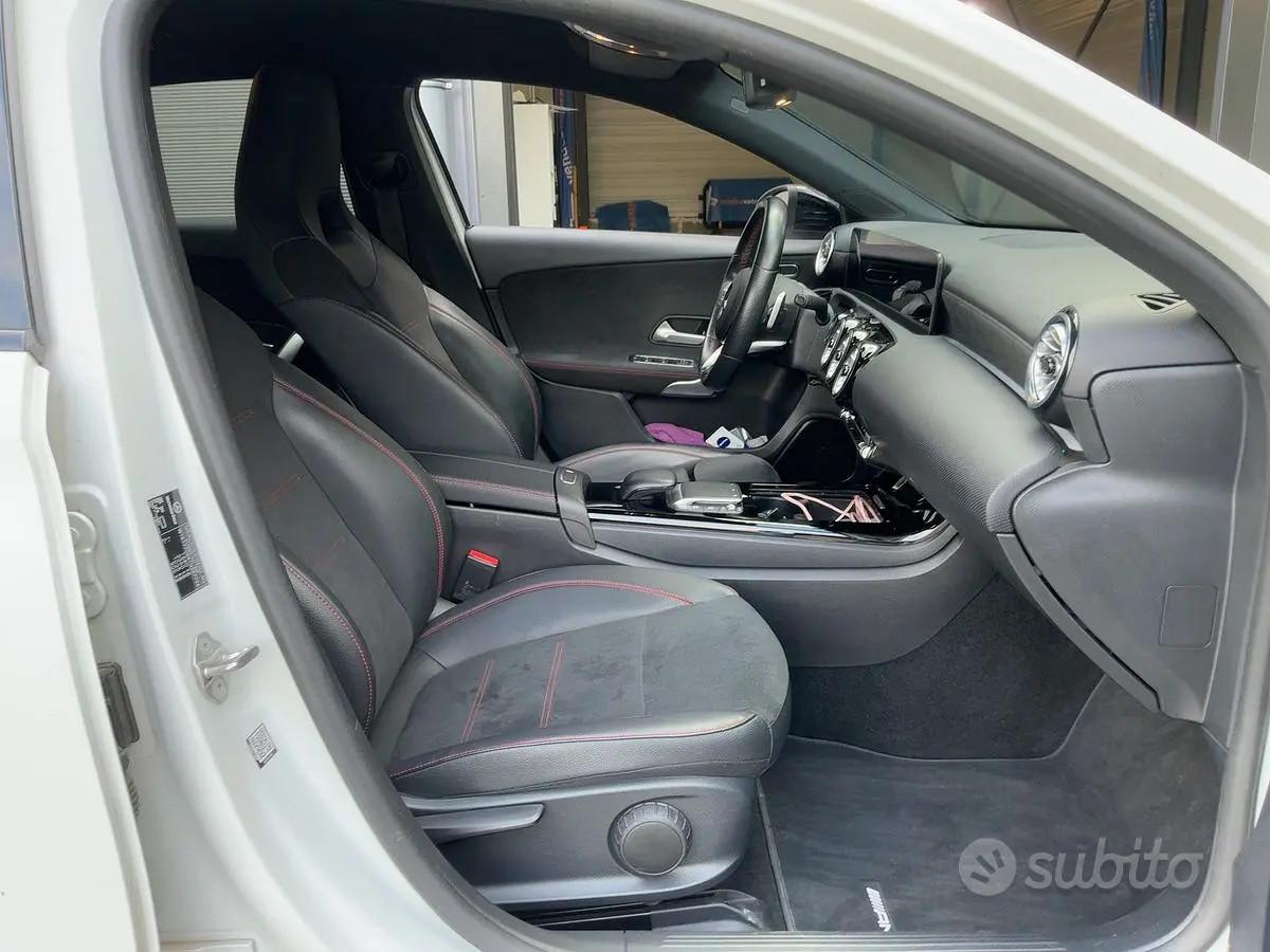 Mercedes A 180 Premium AMG Line 7G-DCT
