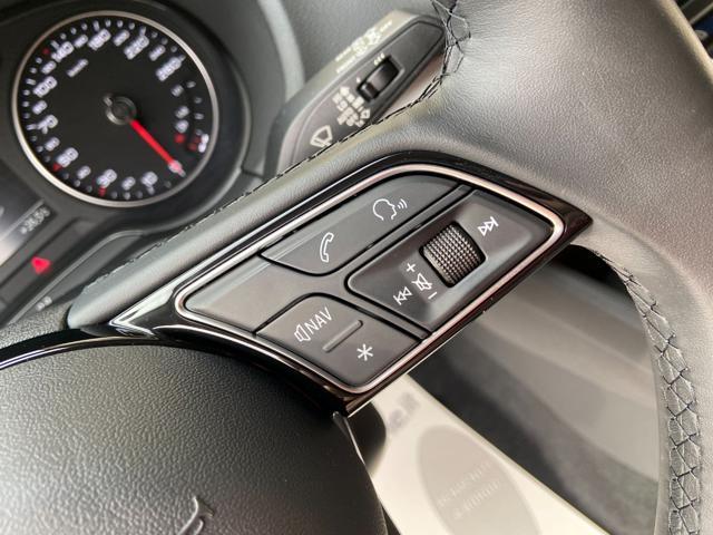 AUDI Q2 30 TDI S tronic Business Plus