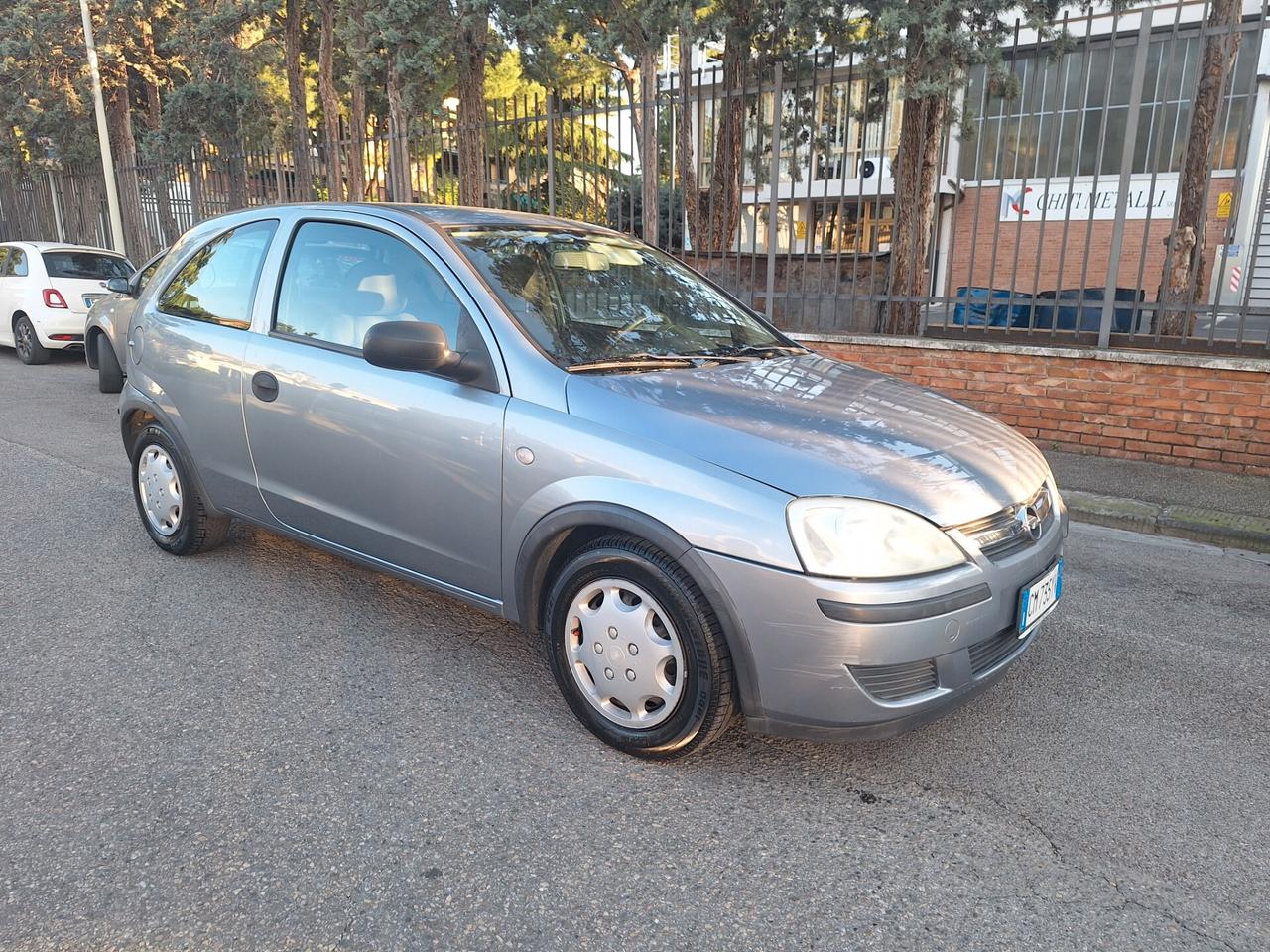 Opel Corsa 1.0i 12V cat 5 porte Club