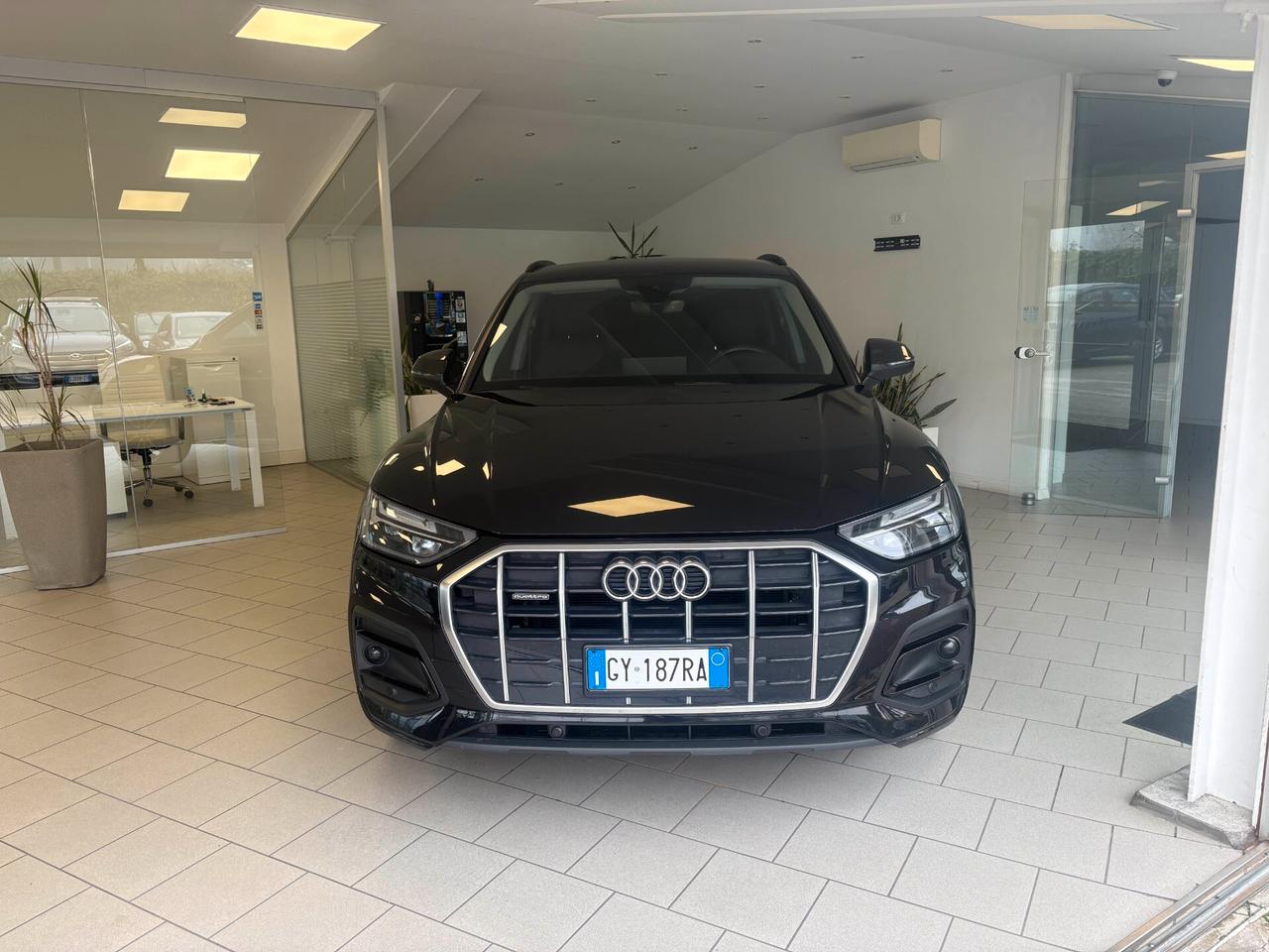 Audi Q5 SPB 40 TDI quattro S tronic line Sport Cerchi da 21" finanziabile