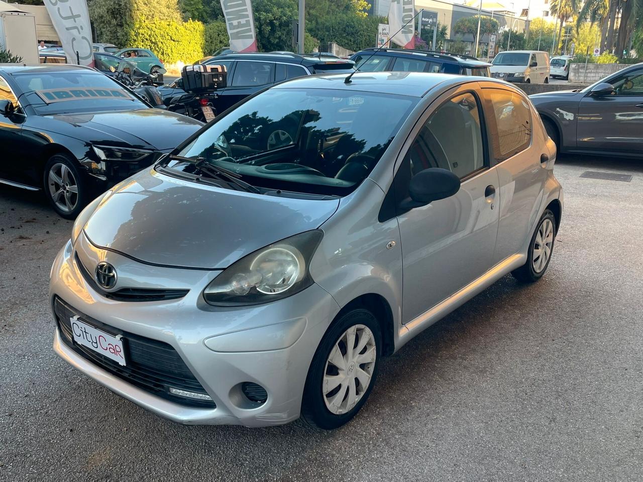 Toyota Aygo 1.0 12V VVT-i 5 porte Lounge Connect