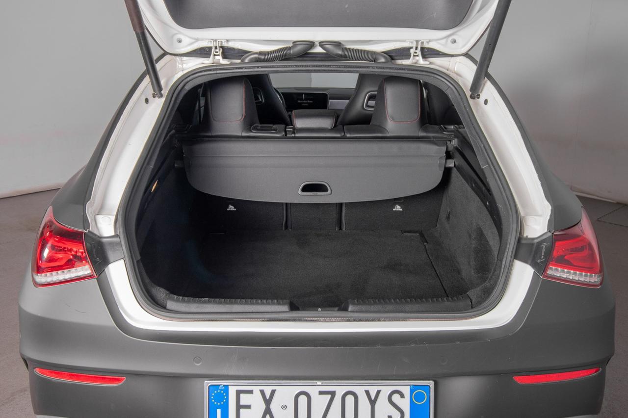 Mercedes-Benz CLA 200 D Premium Amg Auto 150cv Shooting Brake