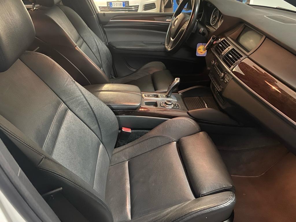 Bmw X6 xDrive40d Attiva