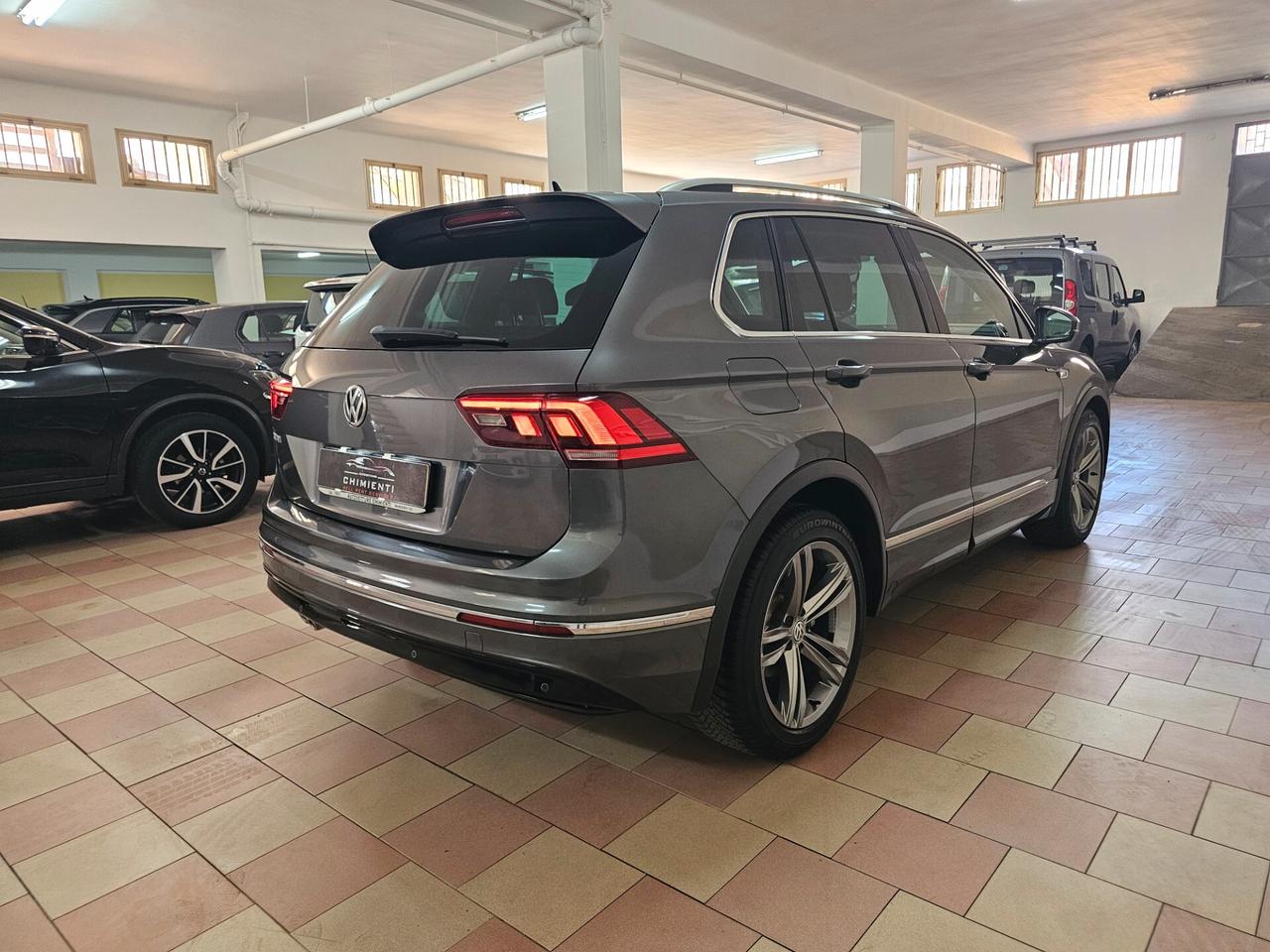 Volkswagen Tiguan 1.6 TDI SCR R LINE BlueMotion Technology