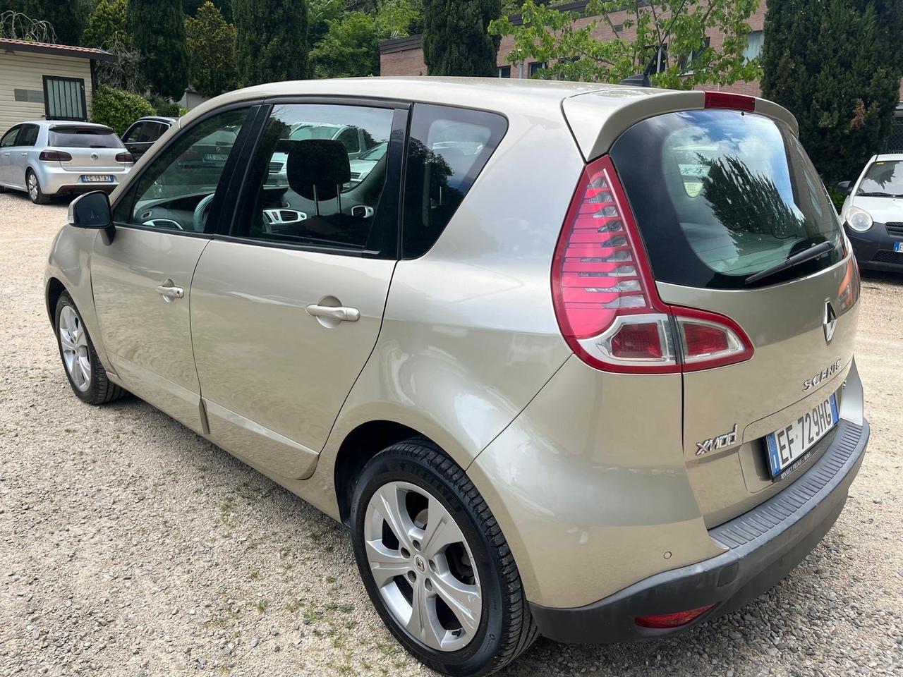 Renault Scenic Scénic X-Mod 1.5 dCi 110CV Luxe