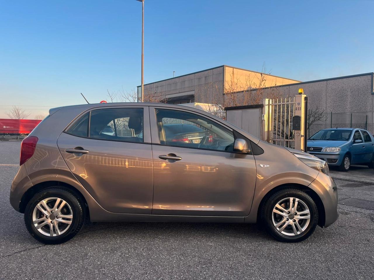 Kia Picanto 1.0 12V SOLO 35.000 KM