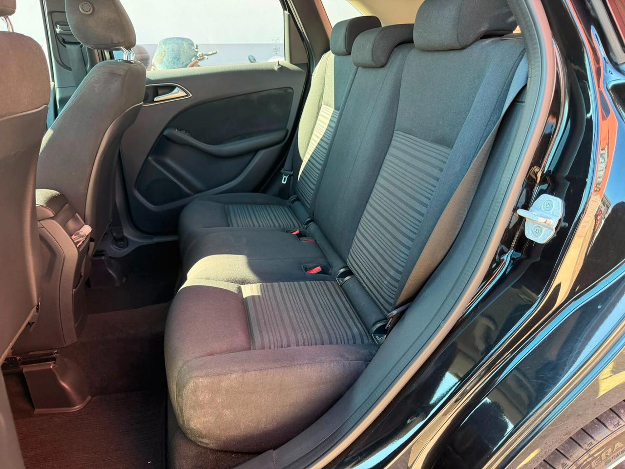 Mercedes-Benz B180d 10/2015 126000km!!!