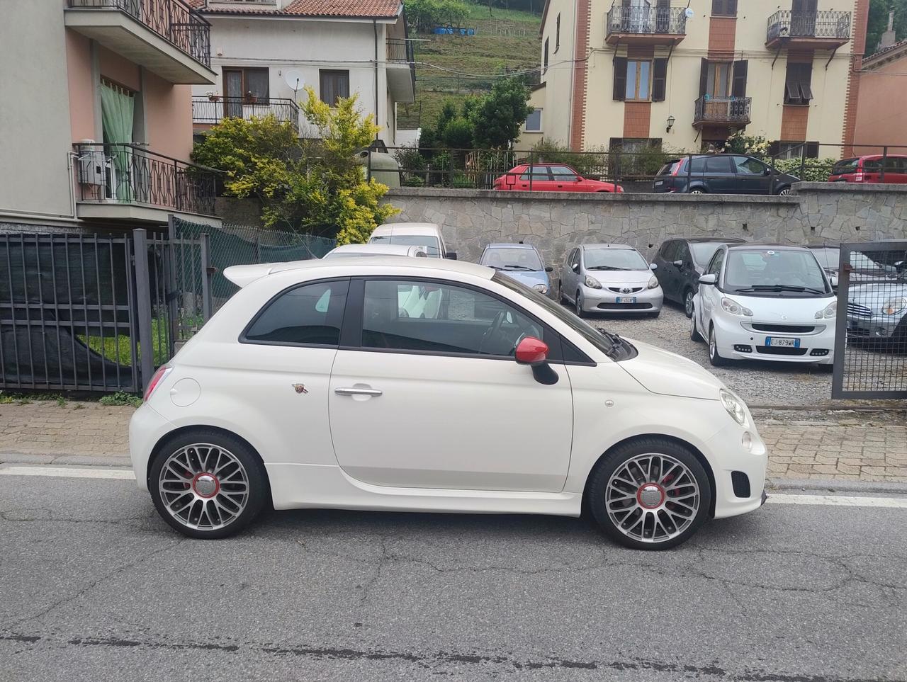 Abarth 500 1.4 Turbo T-Jet MANIACALE