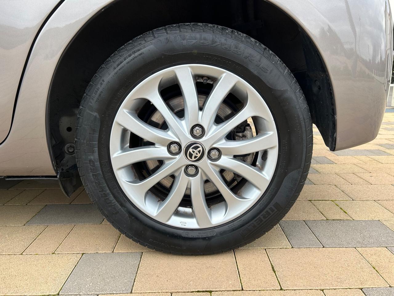Toyota Yaris 1.4 D-4D 5 porte Lounge FULL OPTIONAL
