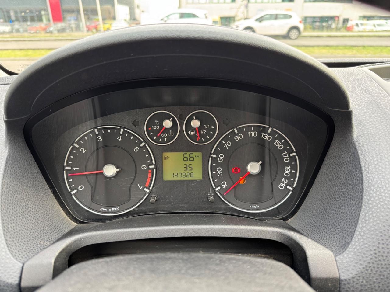Ford Fiesta 1.2 Benzina. Ok Neopatentati
