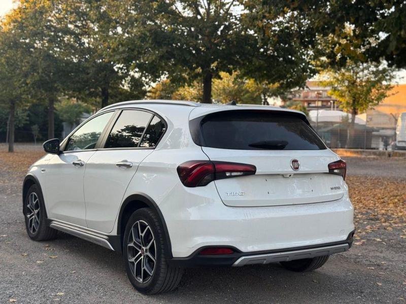 FIAT Tipo 1.5 Hybrid DCT 5 porte Cross