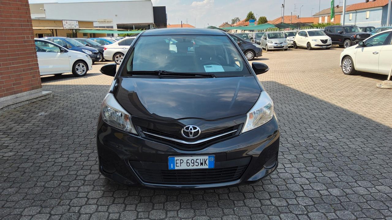 Toyota Yaris 1.0 5 porte Lounge