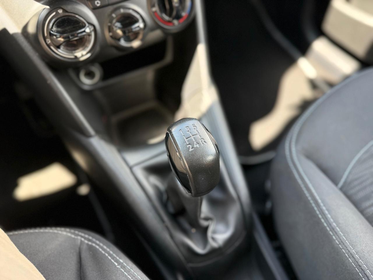 Peugeot 208 1.2 VTi 82 CV 5 porte Active