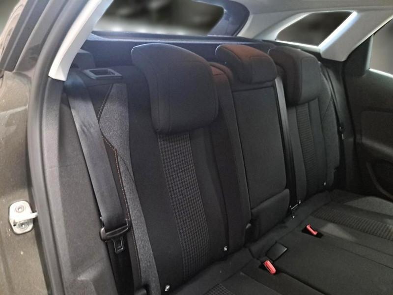 PEUGEOT 3008 BlueHDI 130 EAT8 S/S Business