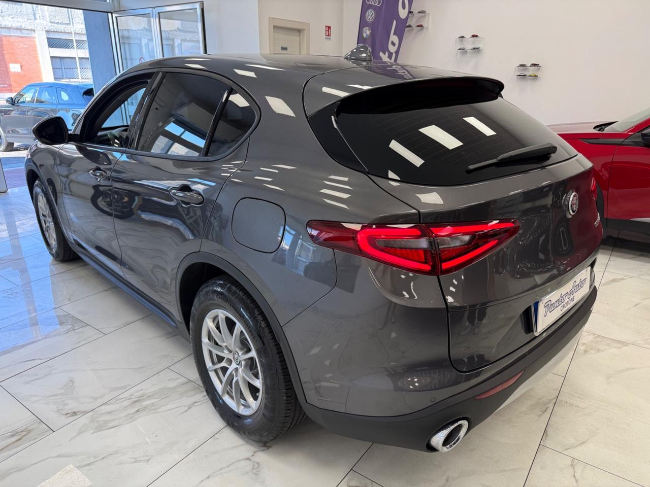 Alfa Romeo Stelvio 2.2 Turbodiesel 160 CV AT8 RWD