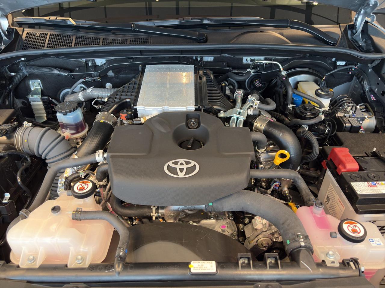 Toyota Hilux 2.8 d-4d 48V double cab Invincible