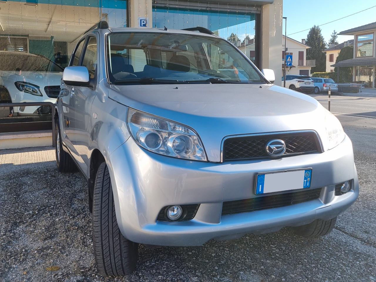 Daihatsu Terios 1.5 4X4 con GANCIO TRAINO