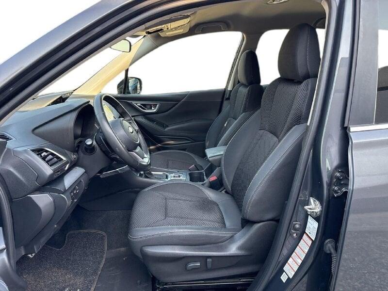 Subaru Forester 2.0 e-Boxer MHEV Lineartronic Style