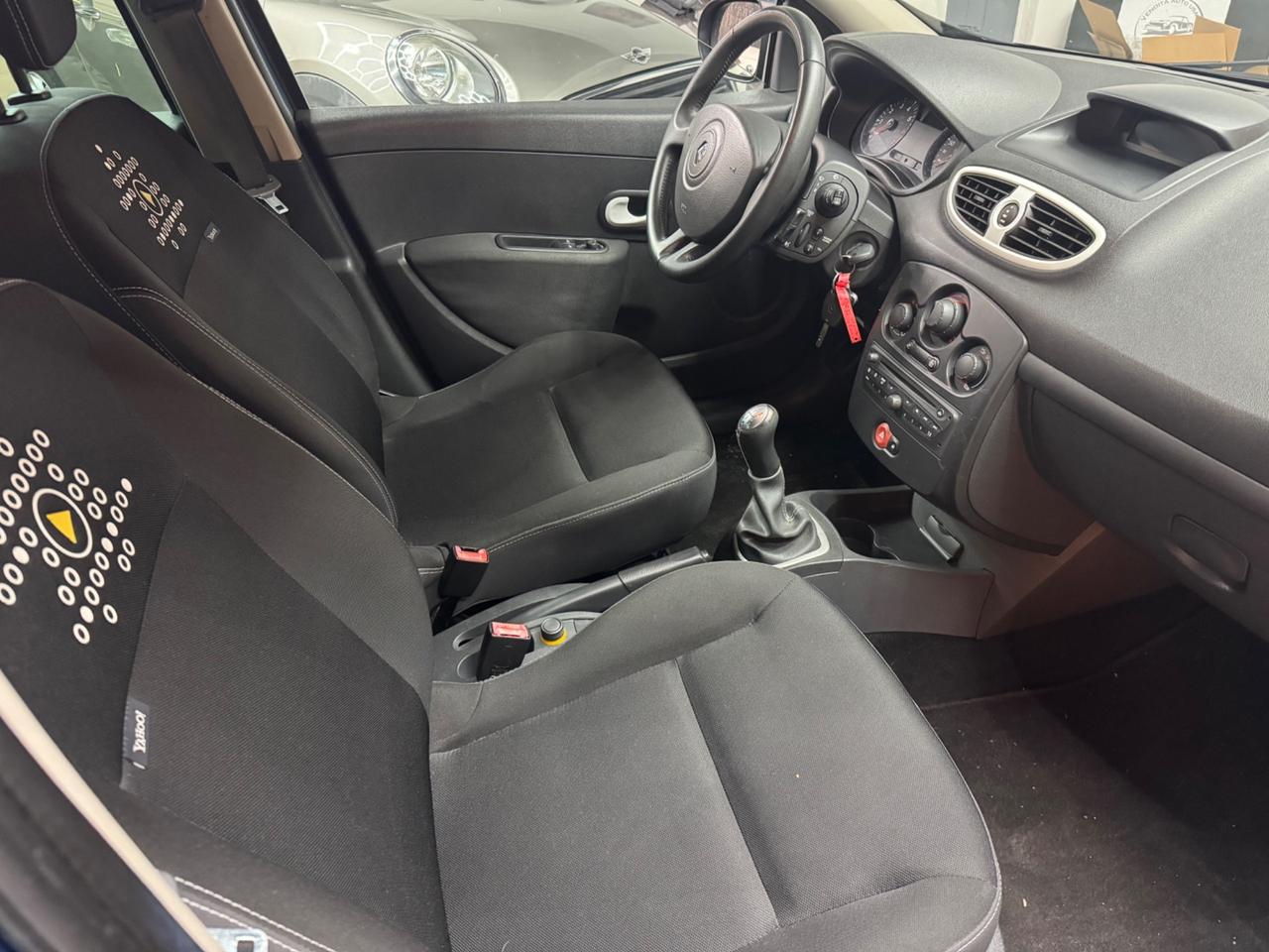 Renault Clio 1.2 GPL - POCHI KM - 2011