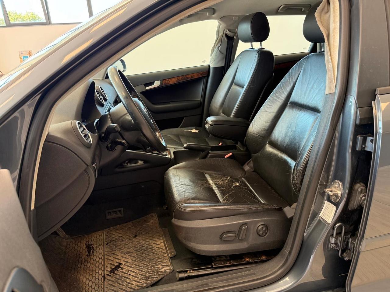 Audi A3 2.0 16V FSI Attraction