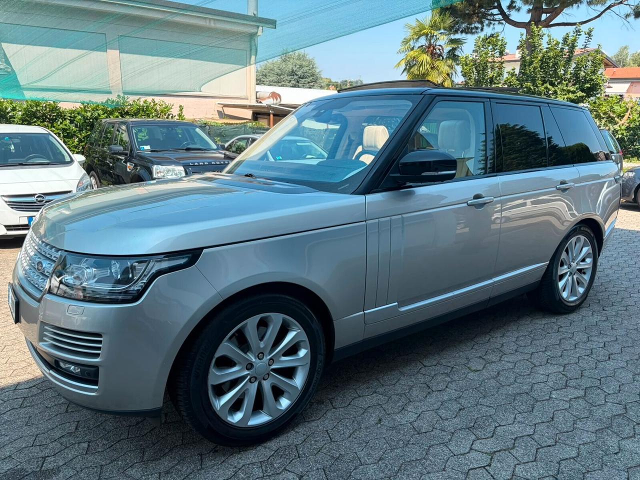 Land Rover Range 3.0 TDV6 Autobiography