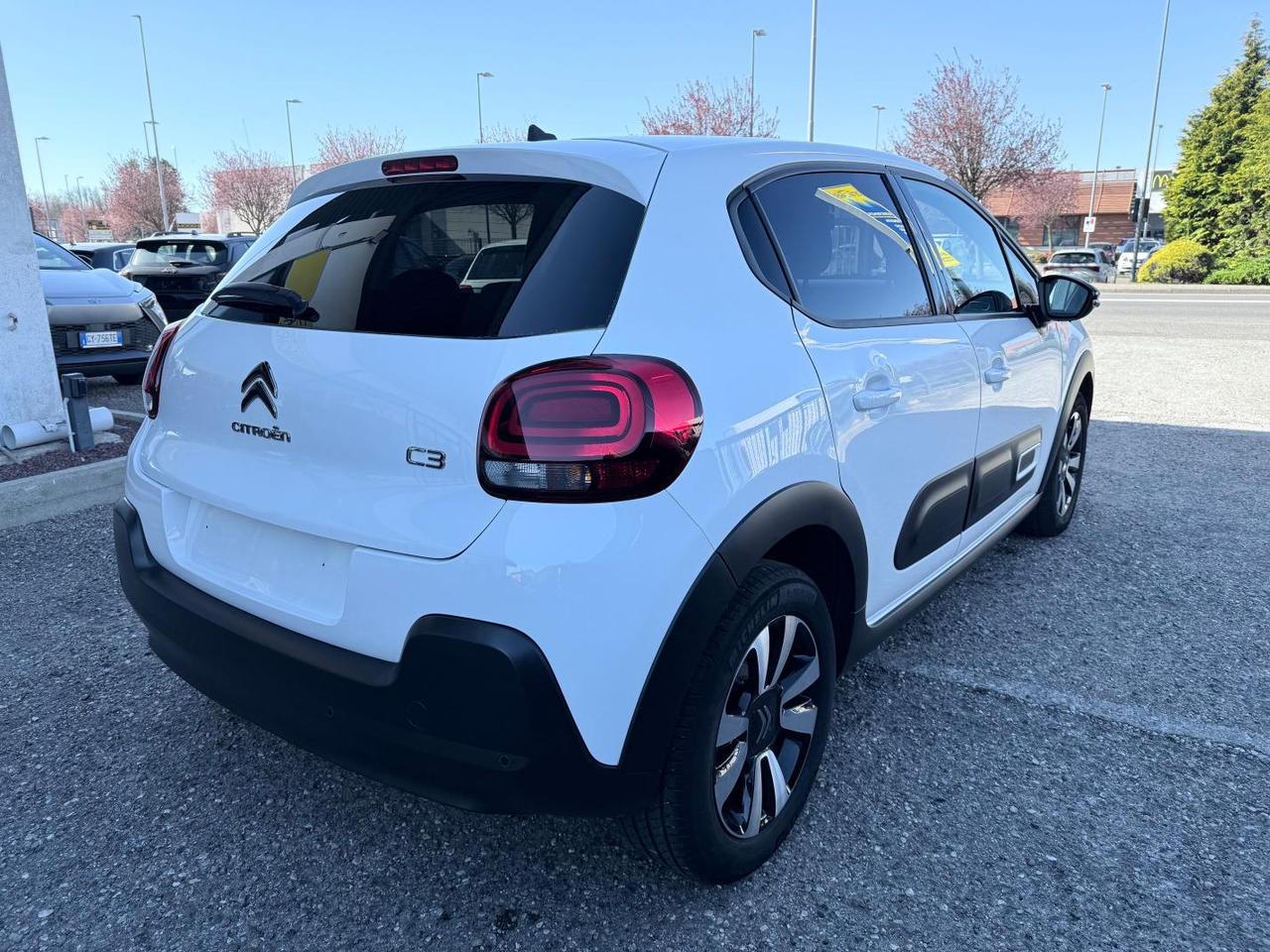 Citroen C3 1.2 puretech Shine s&s 83cv