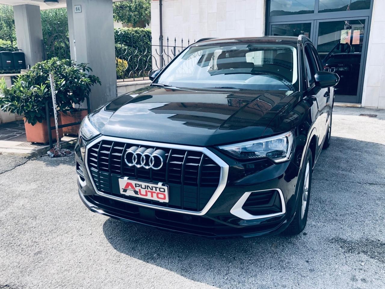Audi Q3 35 TDI S tronic Business