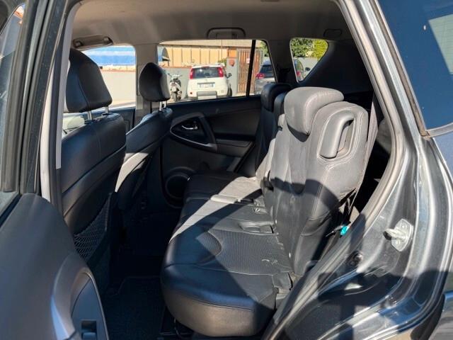 Toyota RAV 4 RAV4 2.2 D-4D 177 CV Luxury