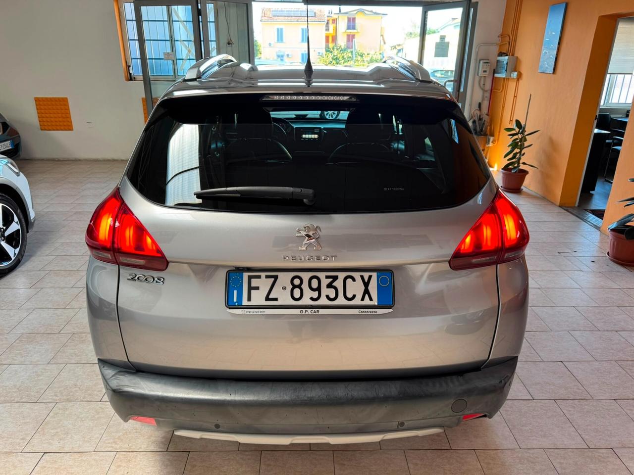 Peugeot 2008 PureTech 82 S&S Allure