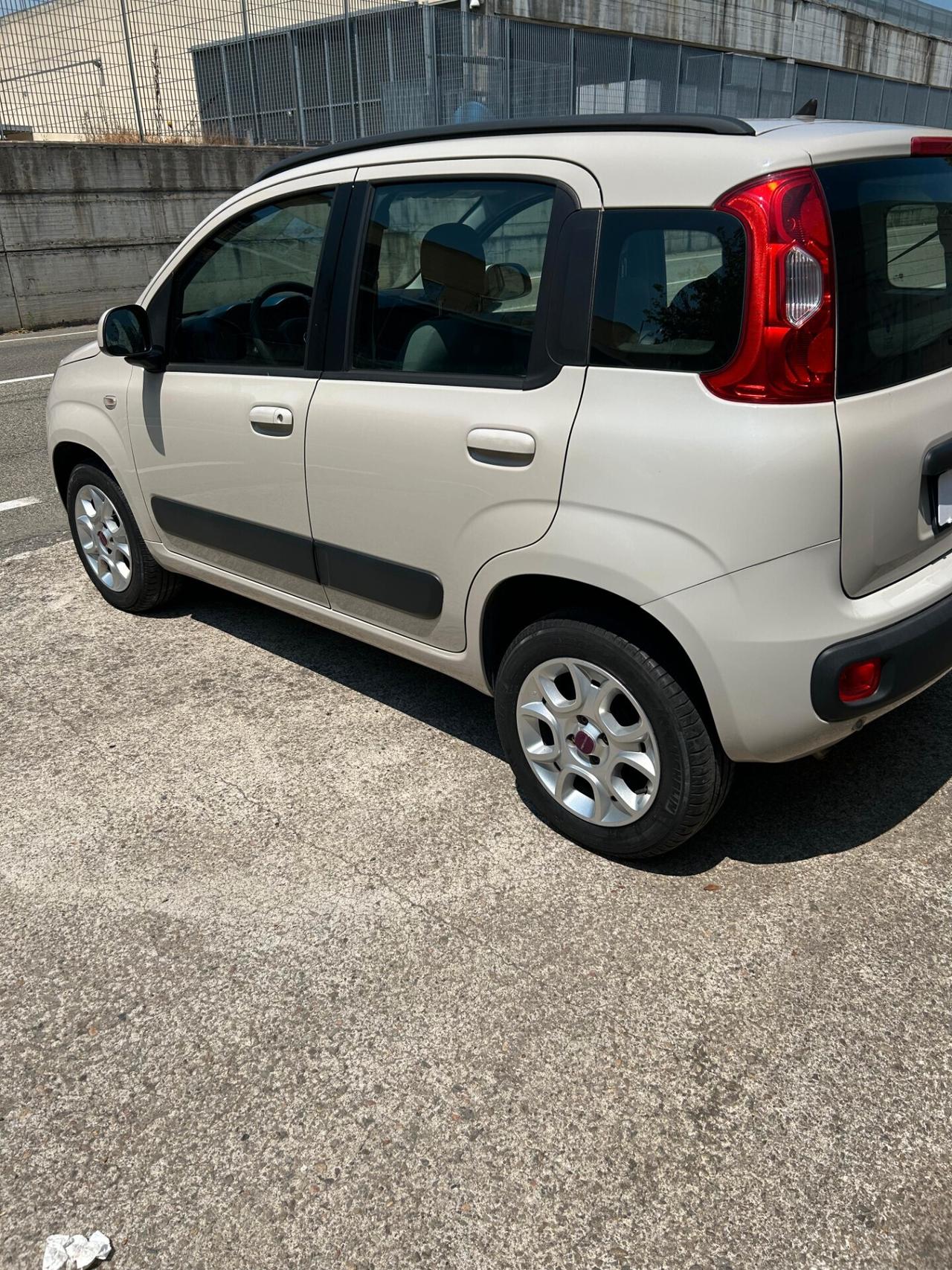Fiat Panda 0.9 TwinAir Turbo Natural Power Lounge
