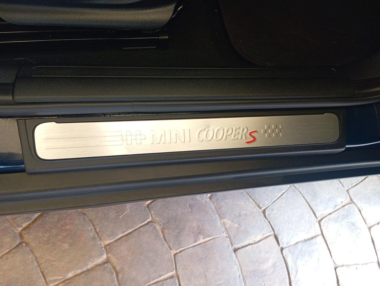 Mini Cooper D Clubman 1.5 One Business Automatica