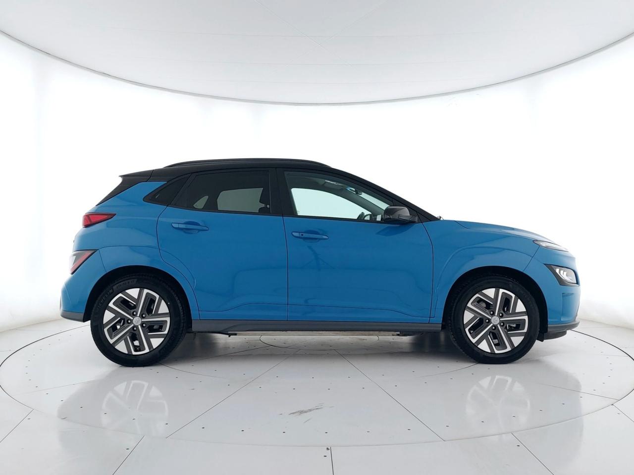 HYUNDAI Kona 64 kWh EV Xclass FULL LED+ACC+HEAD-UP+CAMERA+APP CONNECT