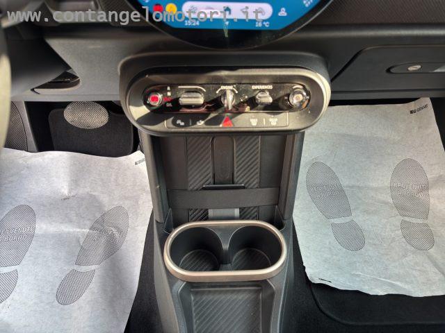 MINI Cooper C Cabrio Cooper C Favoured Cabrio