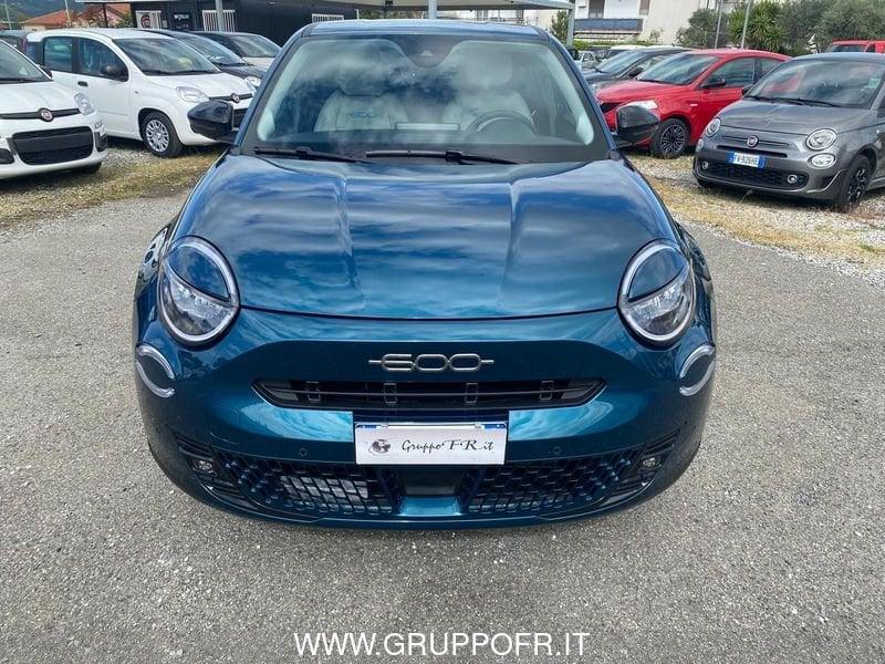 FIAT 600 Hybrid 110 CV DCT MHEV La Prima