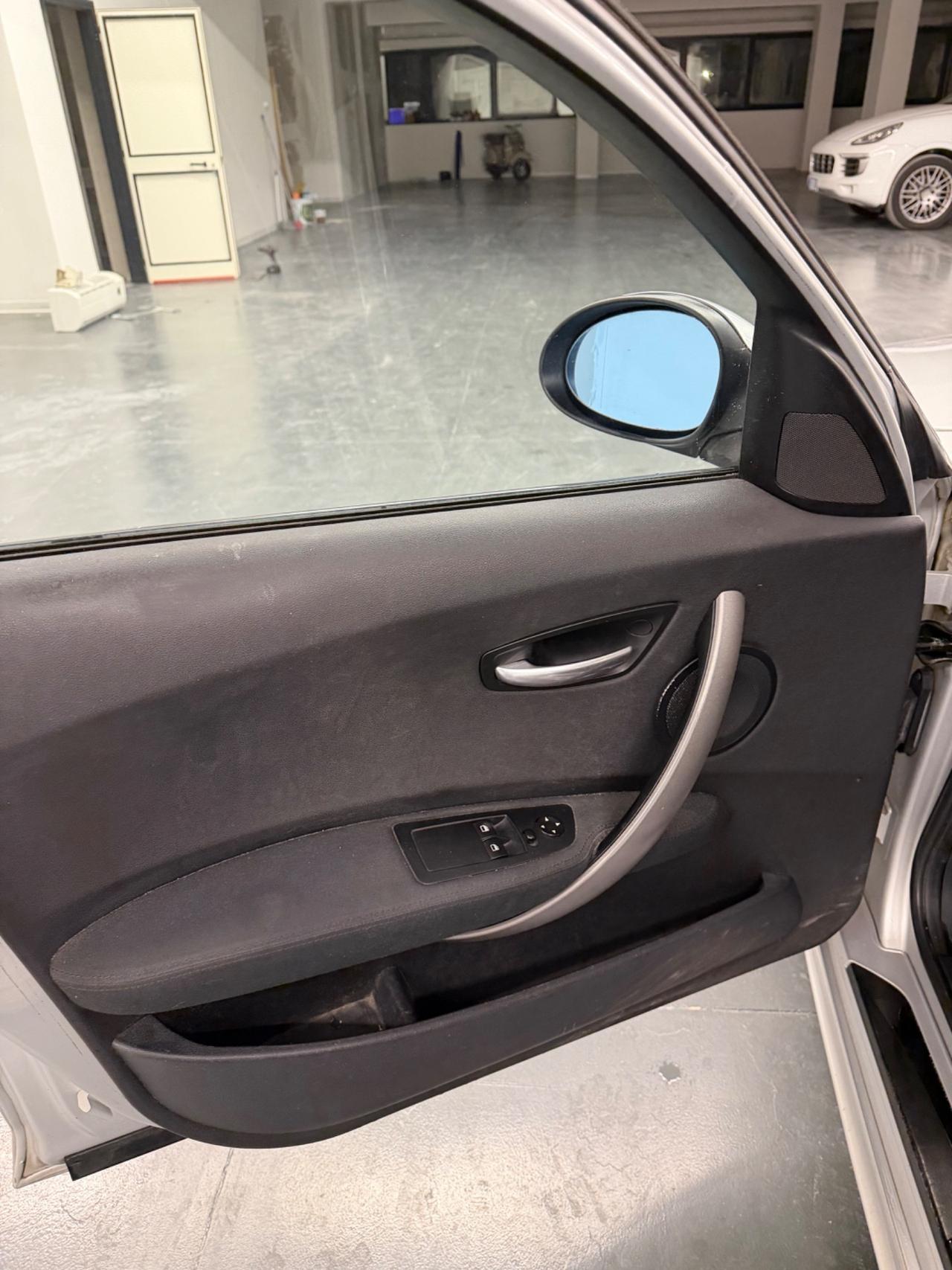 Bmw 118 118d cat 5 porte Eletta