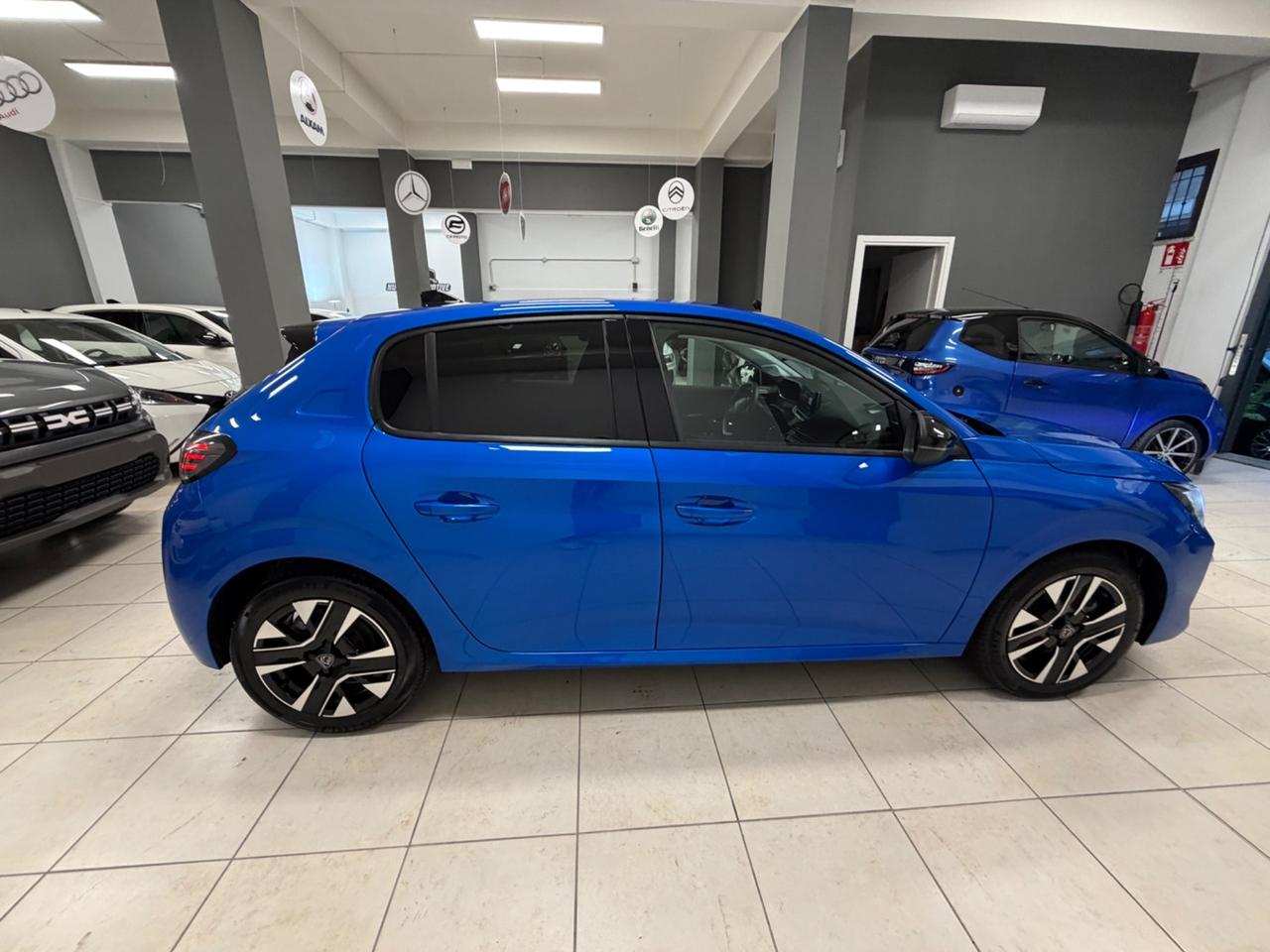 Peugeot 208 PureTech 100 Stop&Start 5 porte Allure 170 al mese