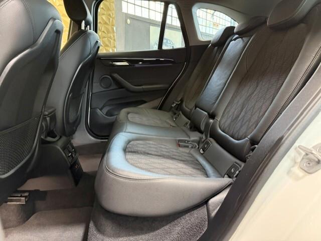 Bmw X1 xDrive25e Advantage