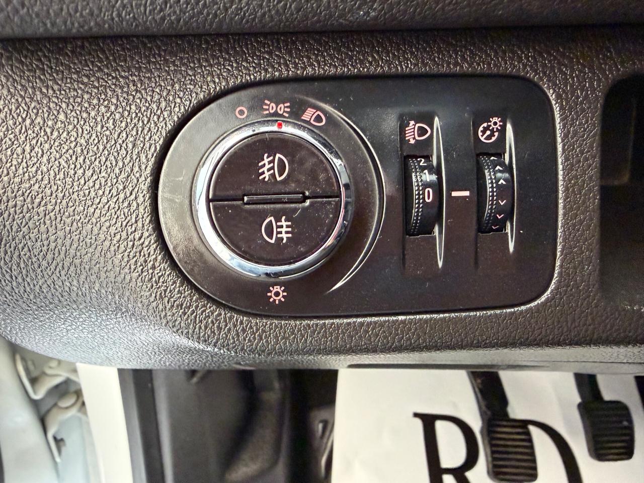 Opel Meriva 1.4 100CV Cosmo ok neopatentati