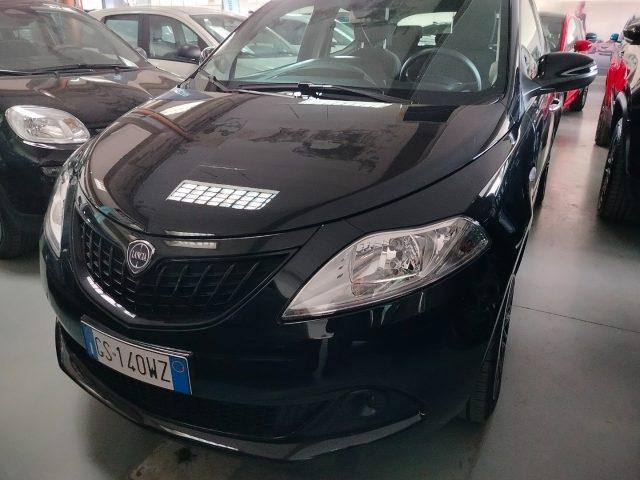 LANCIA Ypsilon 1.0 FireFly 5 porte S&S Hybrid Silver Plus