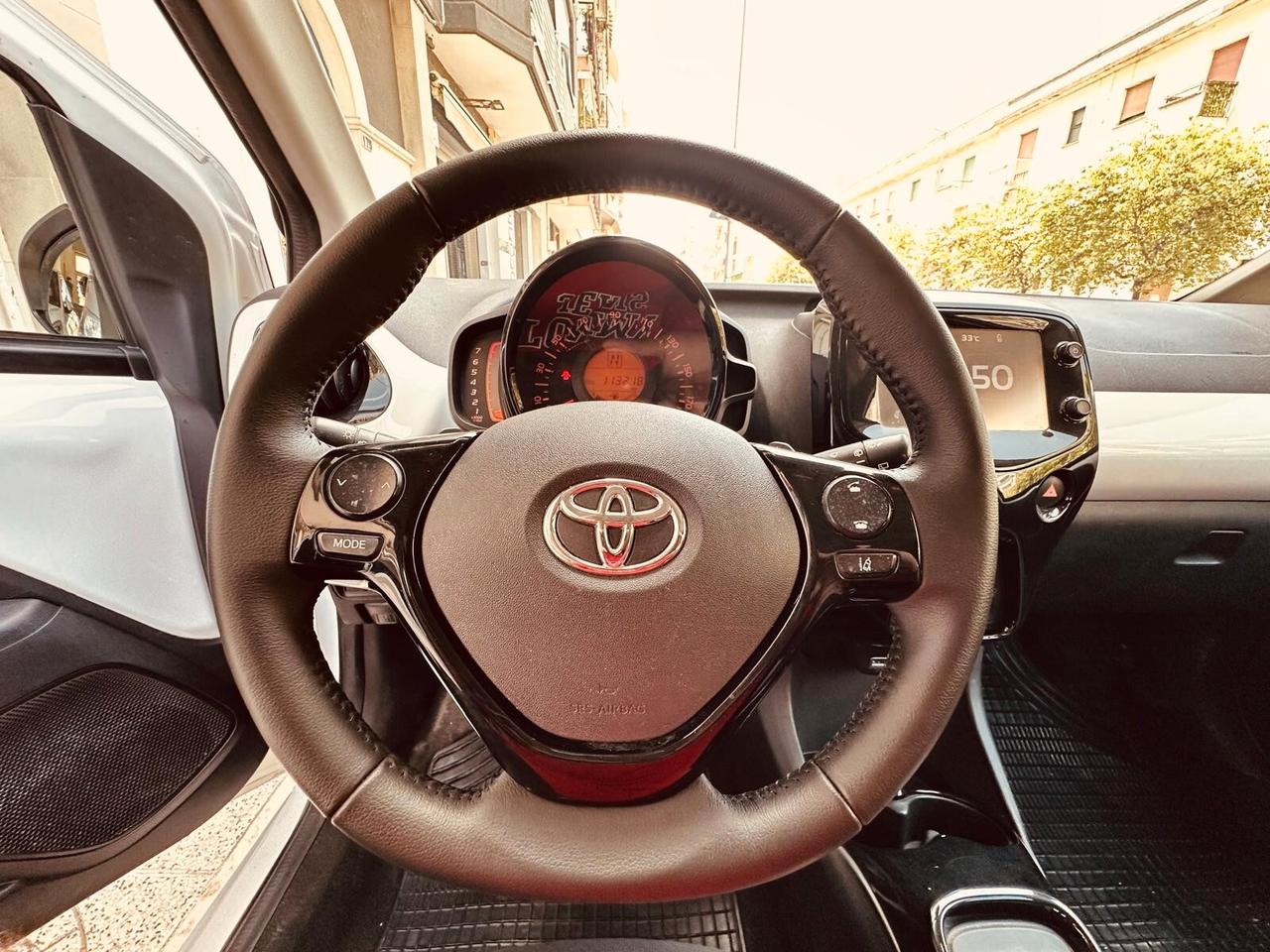 Toyota Aygo 5 porte CAMBIO AUTOMATICO