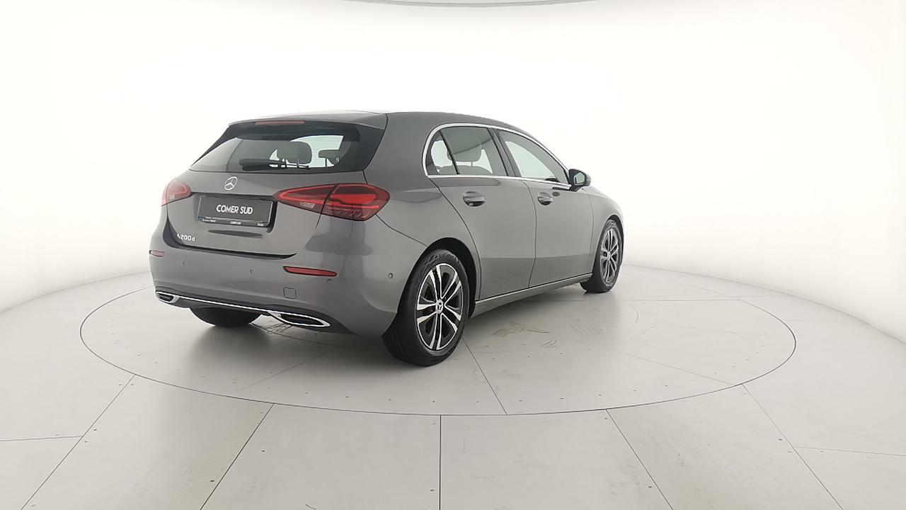 Mercedes-Benz Classe A - W177 2023 - A 200 d Progressive Advanced auto