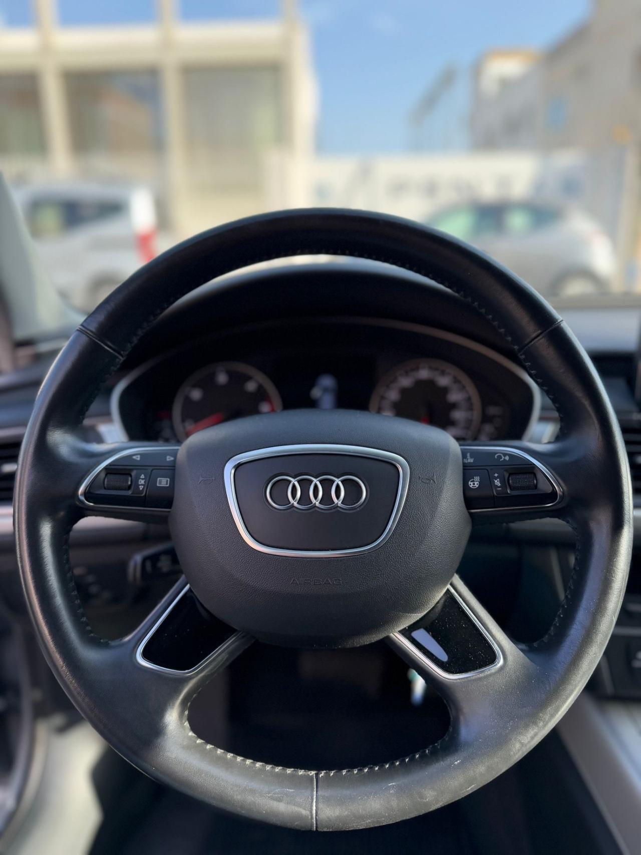 Audi A6 Avant 2.0 TDI 190 CV ultra S tronic-2017 LED/NAVI/18"
